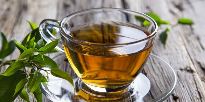 كيفية تقليل التوتر من خلال التغذية: الشاي الأخضر