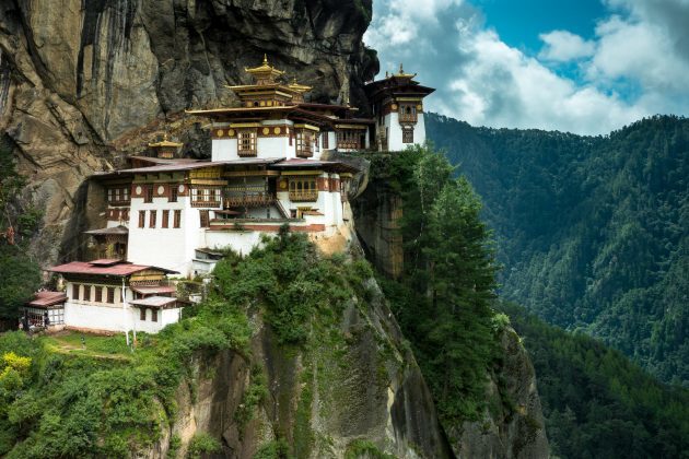 أين تذهب لقضاء عطلة: دير بارو Taktsang في بوتان