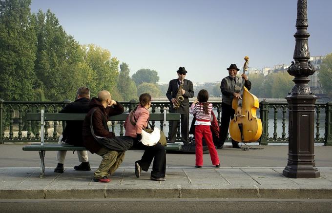 الموسيقيين في شوارع باريس