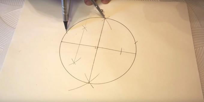 كيفية رسم نجمة خماسية: ضع علامة على النقاط في الأعلى
