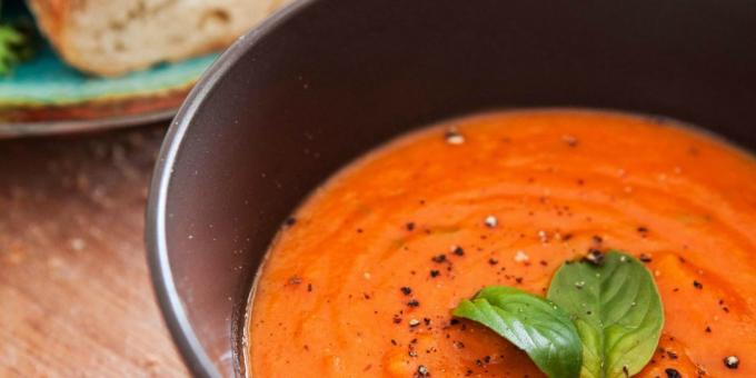 أفضل الوصفات مع الريحان: حساء الطماطم مع الريحان