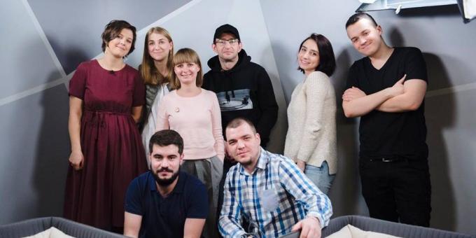 ليزا Surganova: فريق "kinopoisk" بعد مقابلة مع كونستانتين خابينسكي