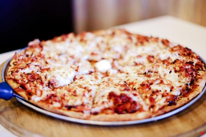 ما لتناول الطعام ليشعر على نحو أفضل: بيتزا