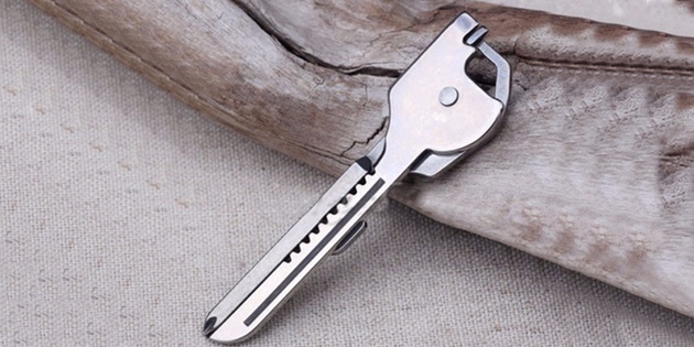 Multitools أقراط