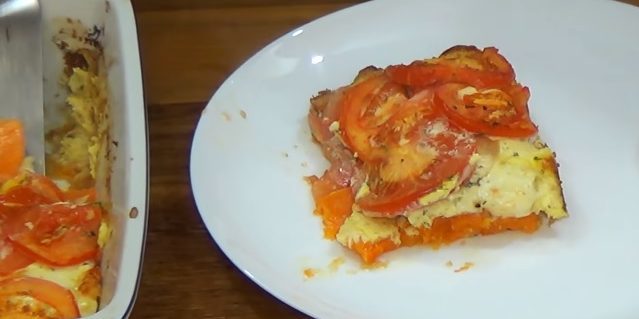 القرع المشوي مع الطماطم والجبن الفيتا