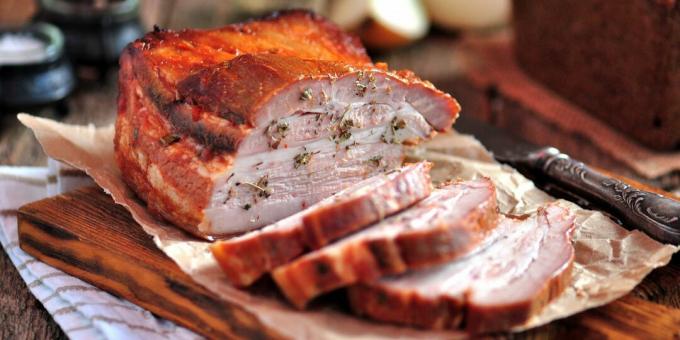 لحم الخنزير المسلوق في قشر البصل بدون فرن