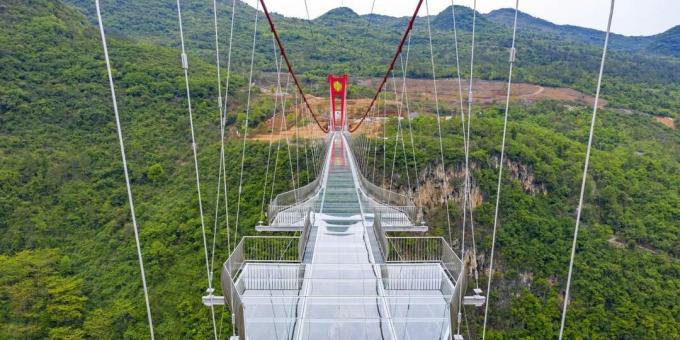 أكثر الجسور رعبا: جسر Huangchuan Three Gorges Glass