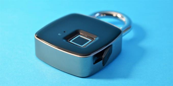 القفل الذكي: USB قابلة لإعادة الشحن الذكي بدون مفتاح قفل بصمة