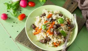أرز بالقلوب والخضروات