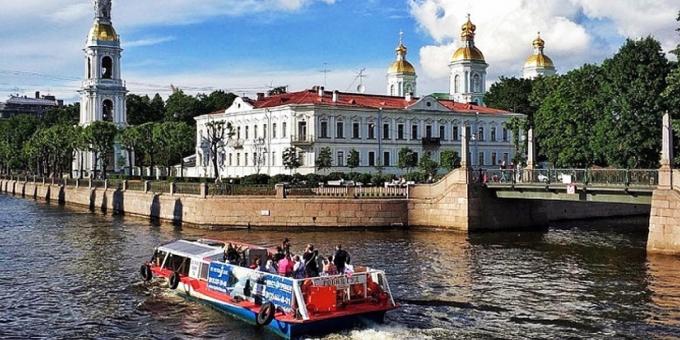 رحلات القوارب على طول أنهار وقنوات سانت بطرسبرغ