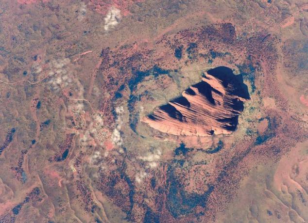صور للأرض من الفضاء: أولورو