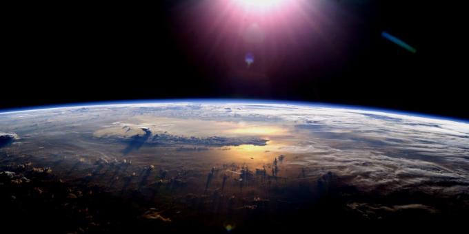20 المفاهيم الخاطئة حول الفضاء الذي نعتقد بالخجل