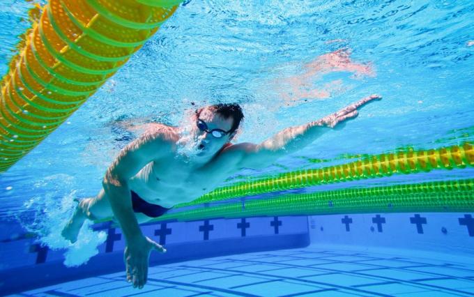 السباحة الفوائد: الرئتين صحية والقلب