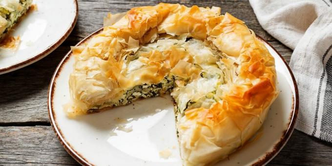 سبانكوبيتا - فطيرة بالجبنة اليونانية والسبانخ