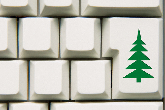 شجرة عيد الميلاد الحية - أمر متجر على الانترنت