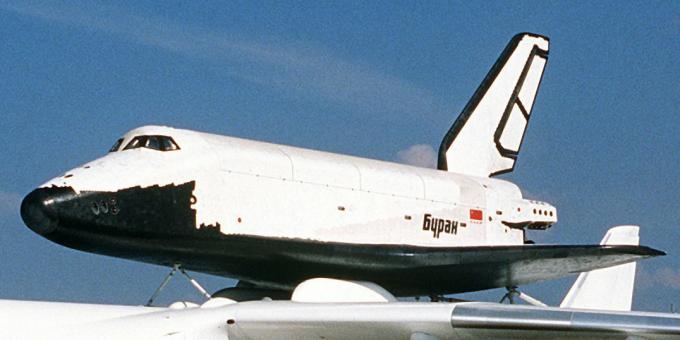- "بوران" فى معرض الطيران فى لو بورجيه 1989